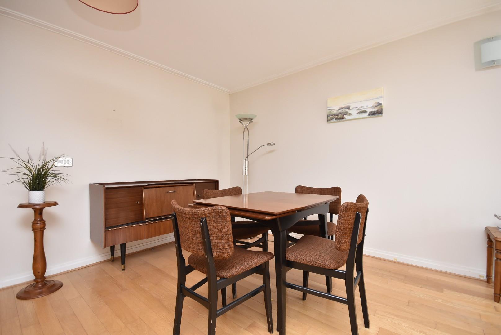 99 Capri House, Lynton Court, Chandlery Way, Cardiff, CF10 5NG